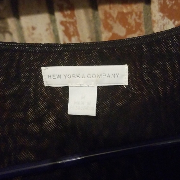 blouse - Picture 3 of 6